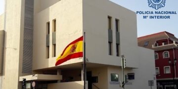 Dos detenidos por robar en el interior de vehículos