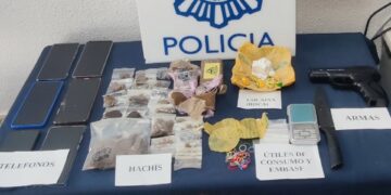 Tres detenidos tras caer un punto de venta de drogas al menudeo en Marbella
