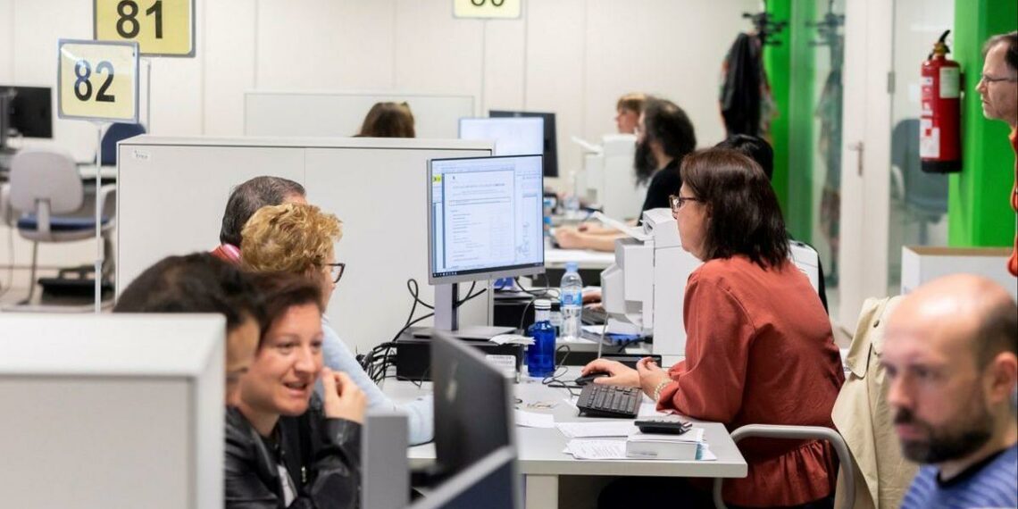 El Gobierno aumentará el sueldo de los funcionarios públicos en un 0,5%