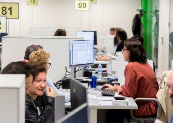 El Gobierno aumentará el sueldo de los funcionarios públicos en un 0,5%