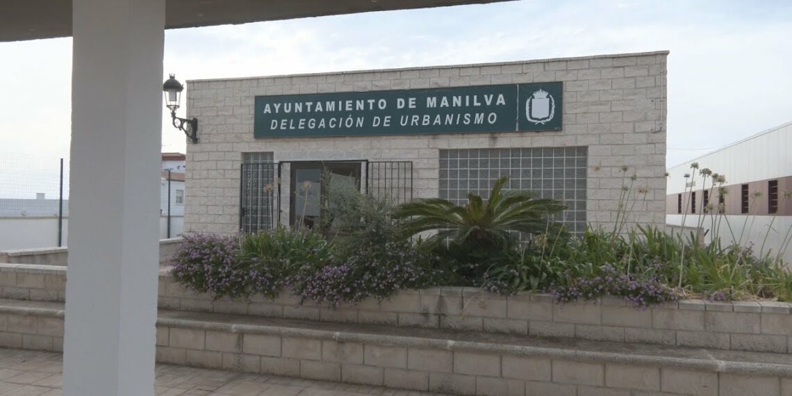 Absuelven al ex gerente de Urbanismo de Manilva de una de las causas judiciales pendientes