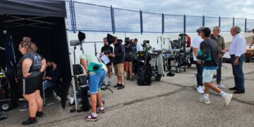 Manilva se convierte en el set de rodaje de la nueva serie española ‘Eva & Nicole’