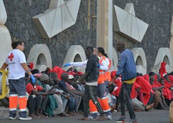 Condena unánime a los comentarios racistas de un concejal de Torrox sobre la llegada de inmigrantes