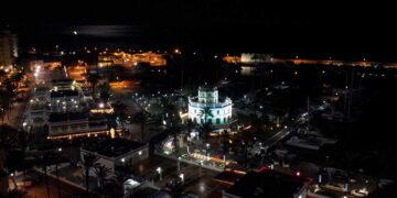 Un joven apuñala a otro tras una pelea en el Puerto de Estepona