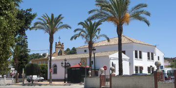 El Ayuntamiento de Casares prepara la adecuación de 16 viviendas públicas en Secadero