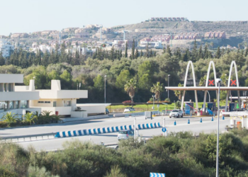 Bajan los precios de la AP-7 con la entrada de la temporada baja