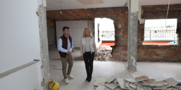 La obra que transformará la antigua Escuela Oficial de Idiomas en un edificio con 18 apartamentos durará un año