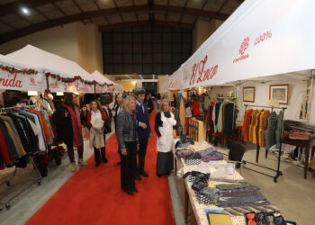 Inaugurado el XVIII Bazar Navideño de Cáritas en Marbella