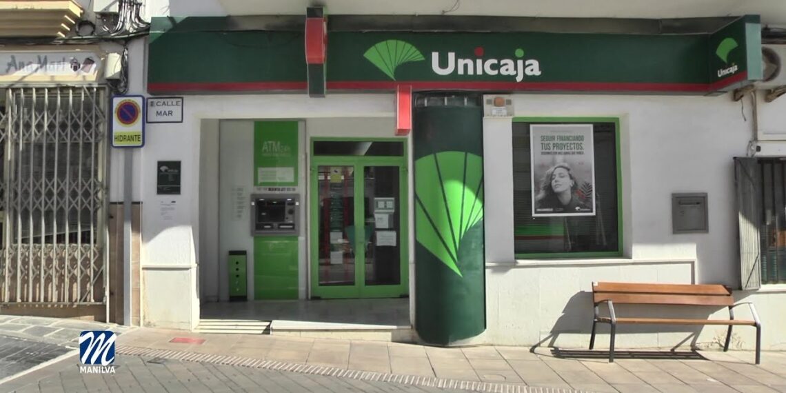 El Ayuntamiento de Manilva continúa buscando fórmulas para que llegue una sucursal bancaria al municipio