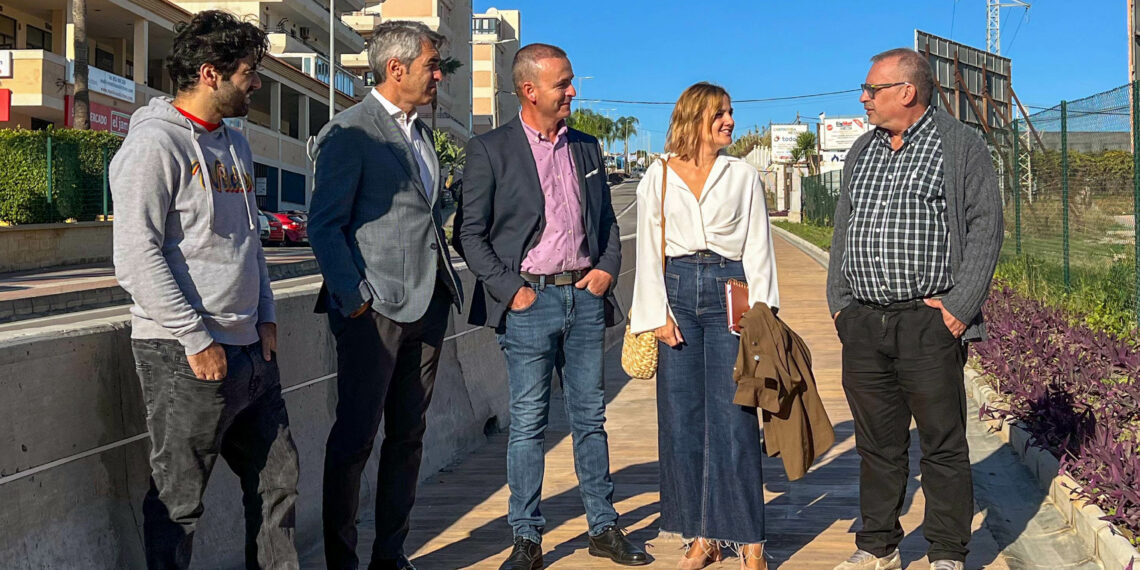 El PSOE afirma haber conseguido «el compromiso económico de Diputación para continuar con la segunda fase de la senda peatonal entre Manilva y Sabinillas»
