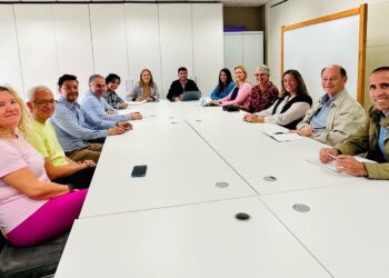 Reunión con las entidades urbanísticas de Casares tras las medidas establecidas en la Mesa de la Sequía