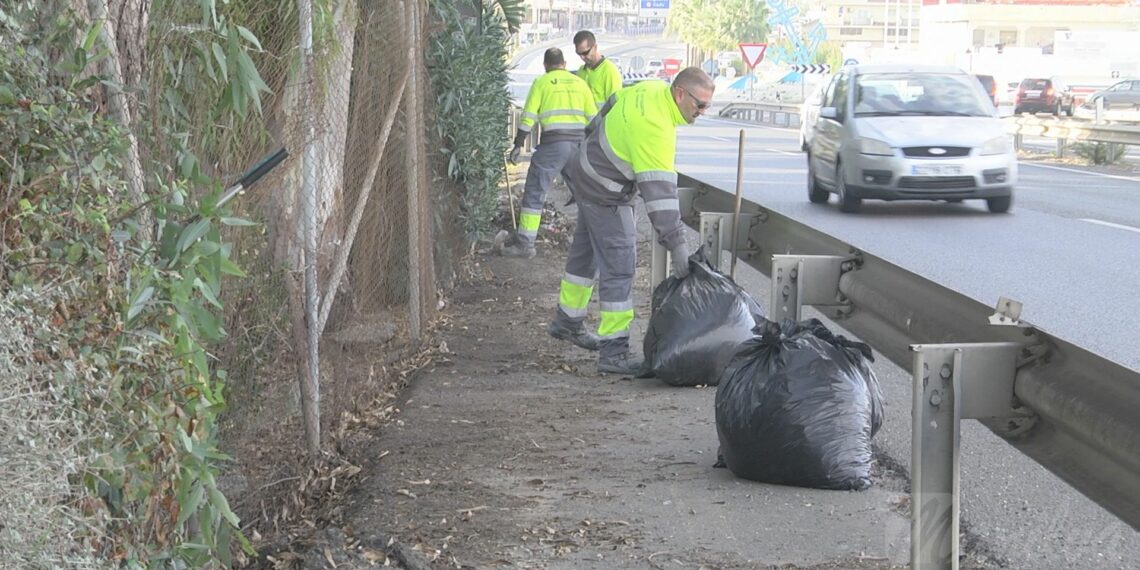 El Ayuntamiento de Manilva y la cantera acuerdan acciones en beneficio del municipio