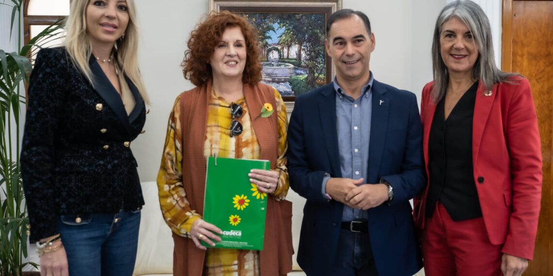 Benalmádena se moviliza para recaudar fondos en la campaña ‘Movimiento Girasol’ de la Fundación Cudeca