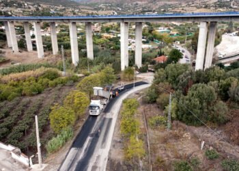 El V Plan Municipal de Asfaltado pavimenta más de 70.000 metros cuadrados del casco urbano y el extrarradio de Estepona