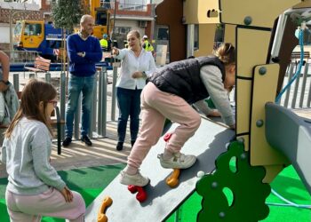 El Ayuntamiento de Fuengirola finaliza las obras de remodelación de la plaza de Andalucía de Los Boliches