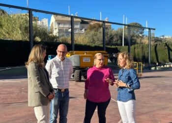 El Ayuntamiento de Fuengirola avanza en el Plan de Cubrición de Pistas Deportivas Escolares con los colegios Azahar y Sohail