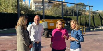 El Ayuntamiento de Fuengirola avanza en el Plan de Cubrición de Pistas Deportivas Escolares con los colegios Azahar y Sohail