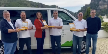 Algunos taxis de Benahavís ya cuentan con desfibriladores