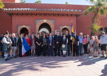 Benalmádena recuerda el aniversario del Armisticio del 11 de noviembre con un emotivo acto en el Castillo El Bil Bil