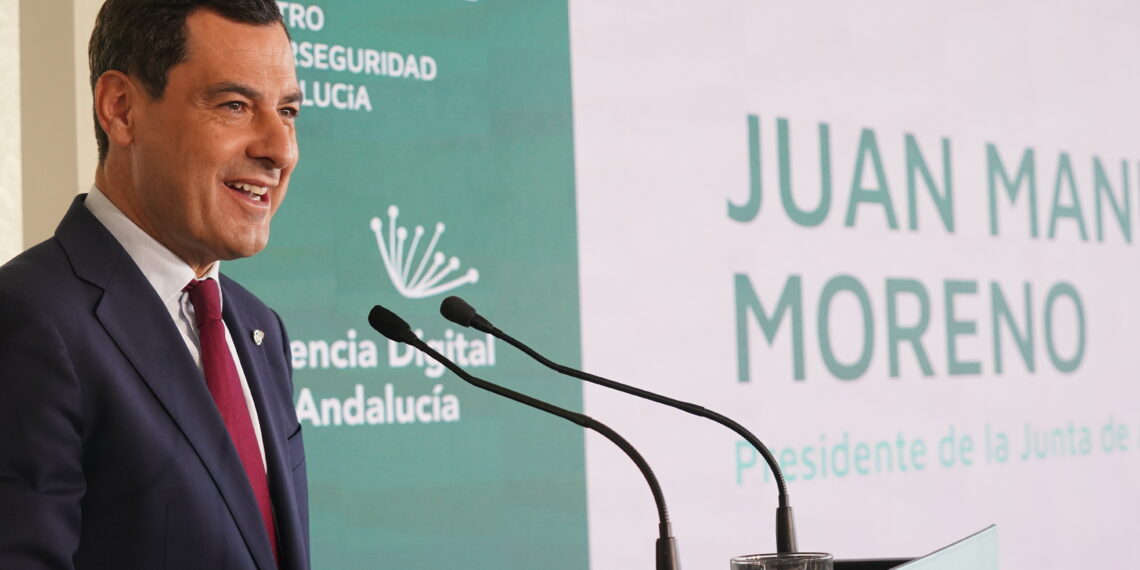 Moreno acusa a Sánchez de «dividir y crear confrontación» entre españoles al «claudicar ante el independentismo radical»