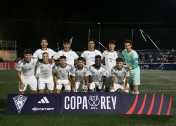 El Marbella sacó su garra ante un gran Racing de Ferrol