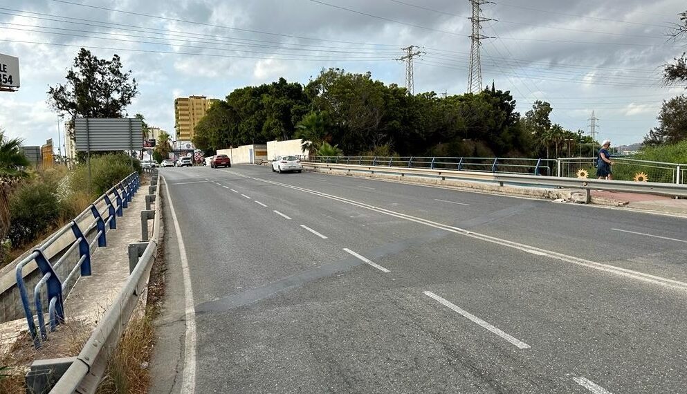 Seis empresas optan a construir las pasarelas peatonales sobre la A-7 en la avenida Clemente Díaz de Fuengirola