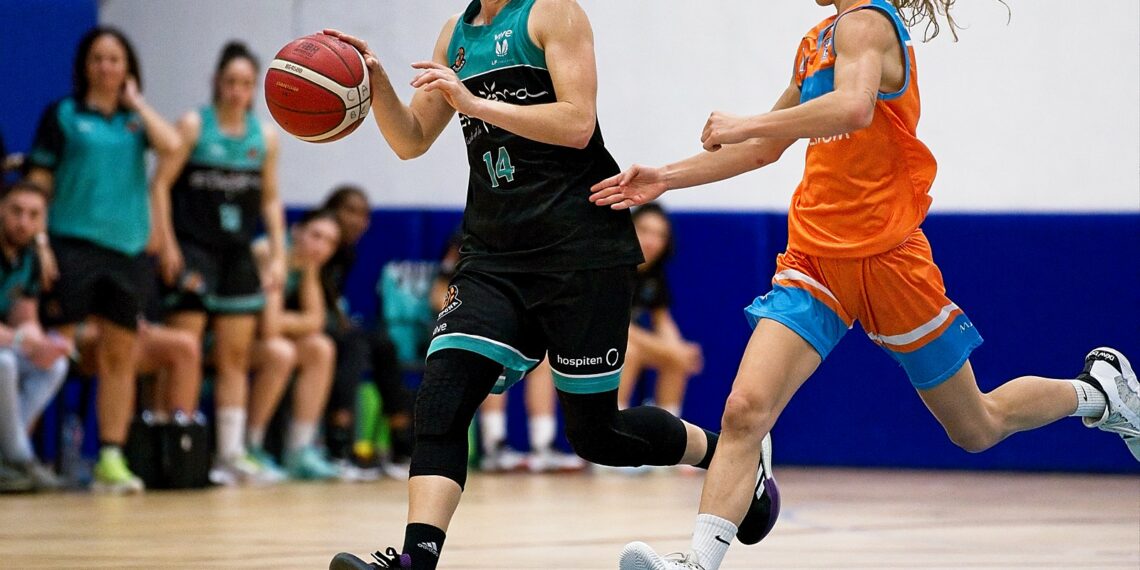 Pesadilla en Halloween para el CAB Estepona