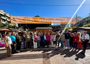 Inaugurado el Rastrillo Solidario, con participación de una quincena de colectivos de Fuengirola