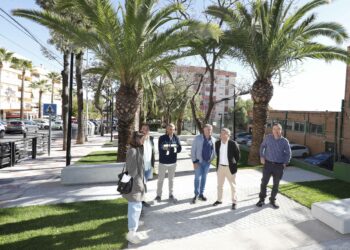 Culminada la recuperación de 570 metros cuadrados de zonas verdes junto al CEIP Al-Ándalus de San Pedro con un diseño moderno y accesible