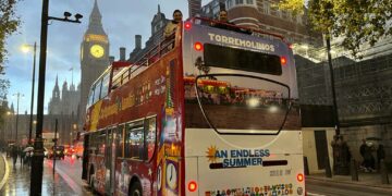 Torremolinos llega a la WTM como el «único destino andaluz» que supera cifras de visitantes británicos antes de la pandemia