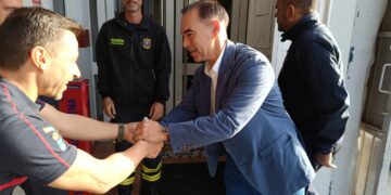 Benalmádena se compromete con los Bomberos a impulsar un nuevo parque y aumentará hasta en ocho las plazas de la plantilla actual