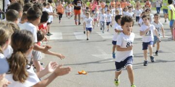 Cerca de 500 escolares del colegio Atenea de Torremolinos corren este viernes contra la violencia de género
