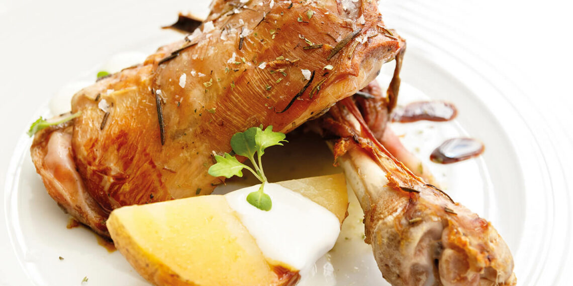 El restaurante Garnacha de Marbella compite por llevarse el premio al mejor chivo de Málaga