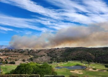 Estabilizado el incendio declarado en Mijas y los vecinos podrán volver a sus casas