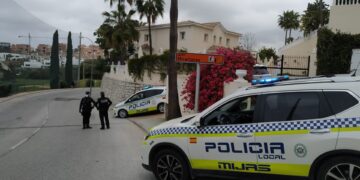 Retiran dos menores a su madre por estar sin escolarizar y en condiciones de insalubridad en Mijas