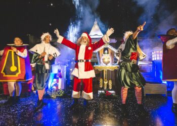 Miramar inaugura la Navidad con su tradicional poblado navideño transformado en una antigua estación de tren