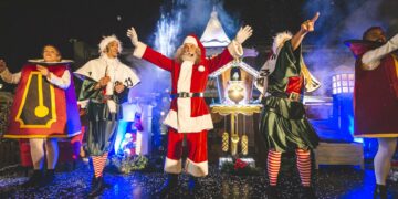 Miramar inaugura la Navidad con su tradicional poblado navideño transformado en una antigua estación de tren