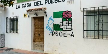 La sede del PSOE de Marbella atacada con pintadas: «Los trabajadores y voluntarios tienen miedo»