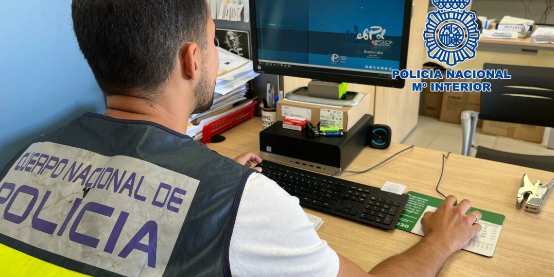 Dos detenidos en Málaga y Sevilla por distribuir de forma ilegal contenido audiovisual deportivo
