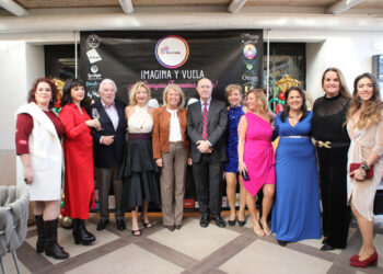 Muñoz destaca en el almuerzo de Navidad de Sinergias Femeninas la labor del colectivo “para reforzar a nuestra ciudad como referente empresarial”