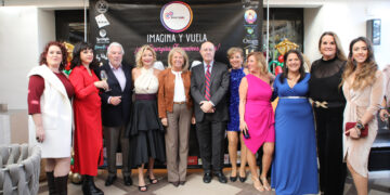 Muñoz destaca en el almuerzo de Navidad de Sinergias Femeninas la labor del colectivo “para reforzar a nuestra ciudad como referente empresarial”