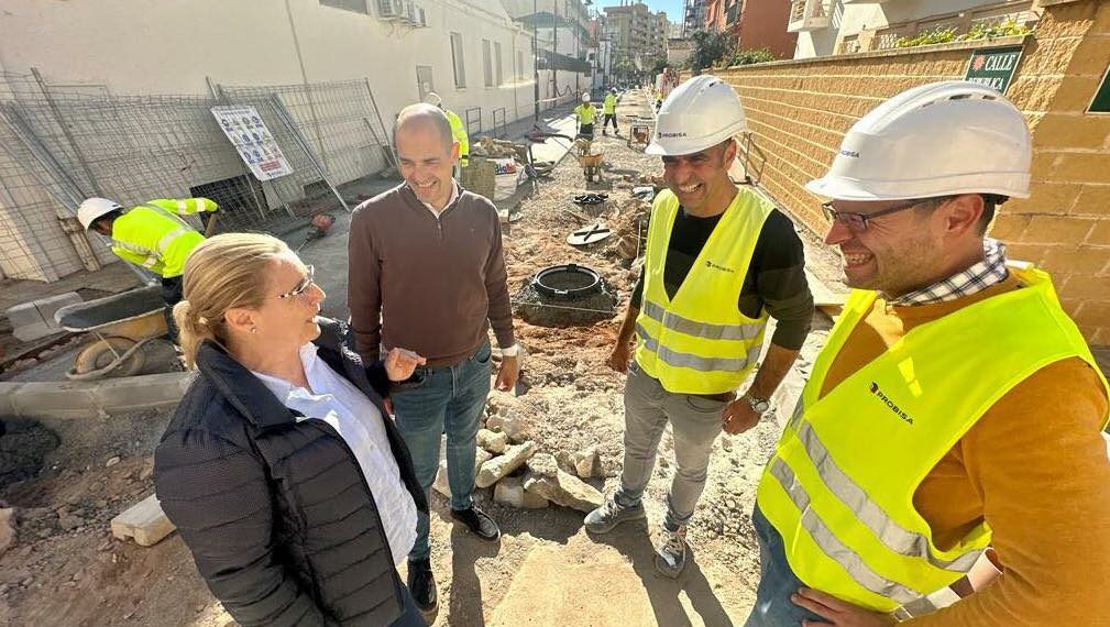 Fuengirola ultima las obras de remodelación integral de la calle República Argentina