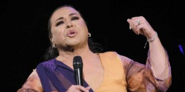 Falete trae a Estepona su espectáculo ‘Desnudando el Alma’