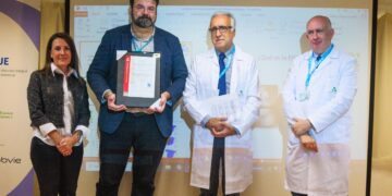 El Hospital Regional Universitario de Málaga recibe la certificación de excelencia en la atención de la EII