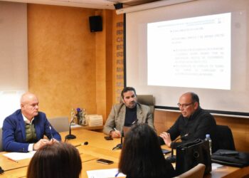 La Mancomunidad propone a los ayuntamientos invertir el remanente en dragar los puertos para aportar arena a  las playas de la Costa