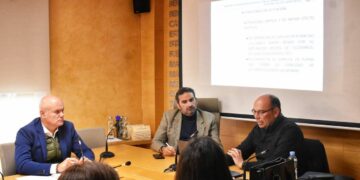 La Mancomunidad propone a los ayuntamientos invertir el remanente en dragar los puertos para aportar arena a  las playas de la Costa