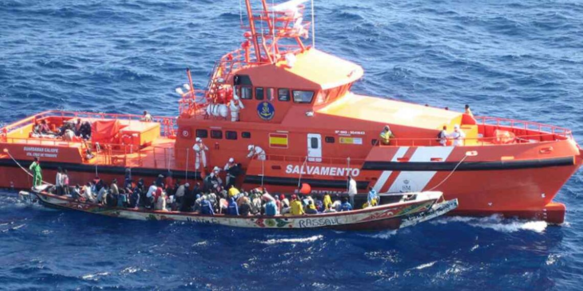 El 2023 registra un total de 383 migrantes rescatados en las costas malagueñas