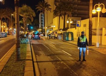 Policía Local de Benalmádena intensifica controles de alcoholemia y consumo de drogas en el inicio de las fiestas navideñas