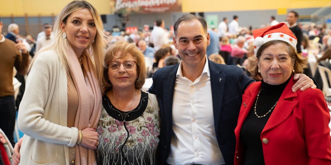 Más de medio millar de asistentes en el almuerzo de mayores de Arroyo de la Miel