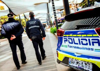 La Policía Local recuerda a los establecimientos la prohibición del uso de pirotecnia en Nochevieja